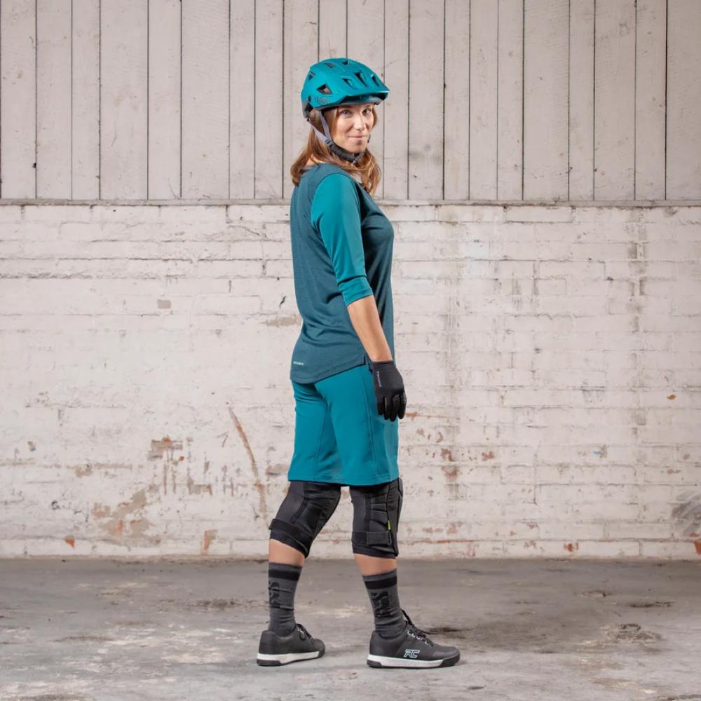 IXS Sports Division iXS Carve X Women Henley 42 Everglade/Solid Everglade - atmungsaktives Trail-Jersey