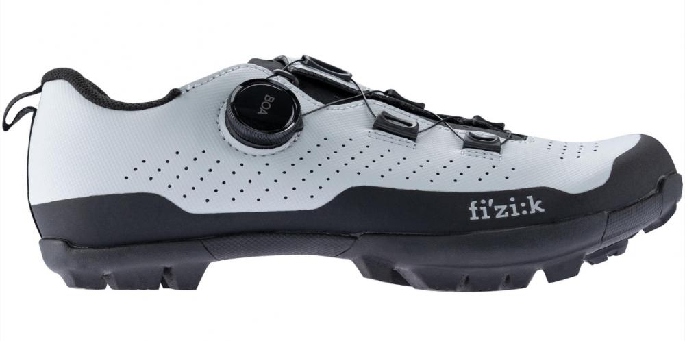 fi'zi:k Atlas MTB-Schuh Gr. 39 mit BOA L6 Verschluss, X5 Nylon Sohle, Microtex Laser Perforiert, All-Terrain.