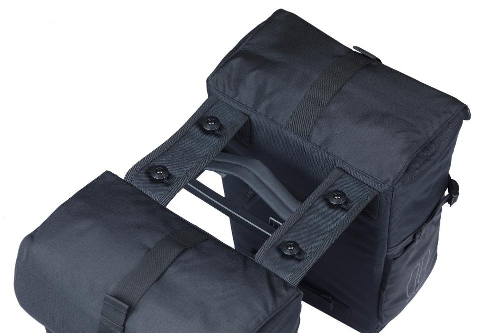 Basil Move Doppelpacktasche MIK 30 Liter - schwarz, wasserabweisend, inkl. Regenhülle, mit MIK-Adapterplatte