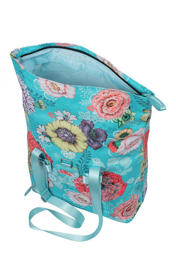 Basil Schultertasche Bloom Field Shopper, himmelblau mit Blumenmuster, offen, als Fahrradtasche nutzbar.