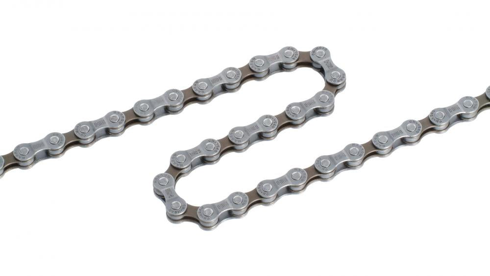 Shimano HG40 Kette, 116 Glieder, silber-dunkelgrau, auf weißem Hintergrund.