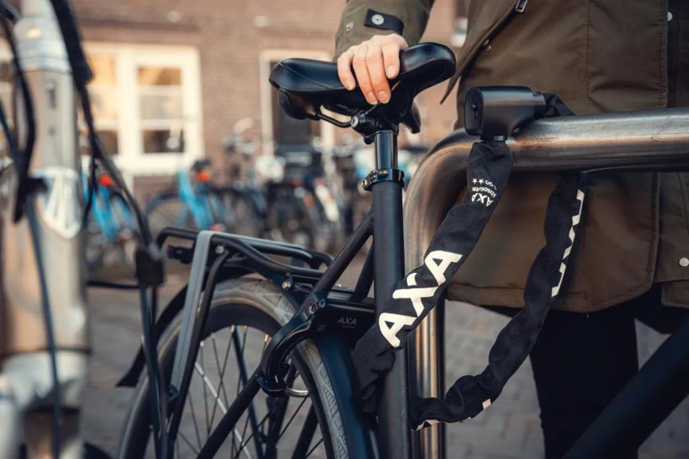 AXA Kettenschloss Absolute 110/9 - Hochsicheres Fahrradschloss mit 9mm Kettenglieder