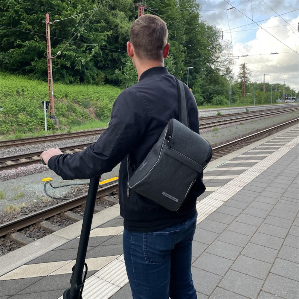 Haberland Umhängetasche Slingbag anthrazit/reflex - leichte City-Sling mit Organisation