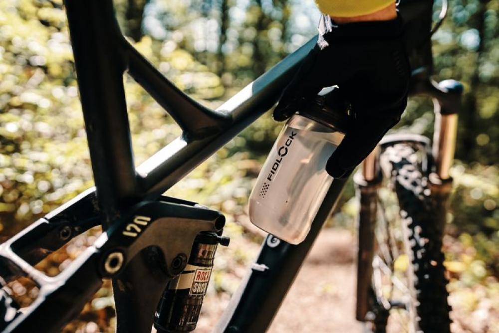 Fidlock Twist Bottle 450 ml + Uni Base Smoke Trinkflasche