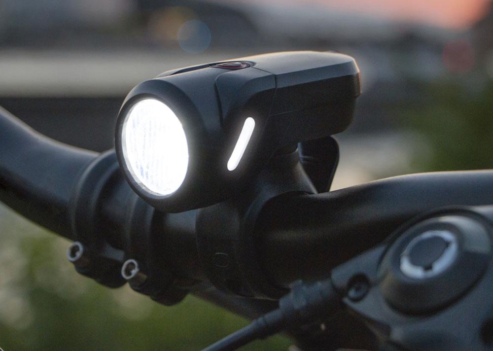 Sigma Akku-LED-Beleuchtungsset Aura 35 USB (35 Lux/45 m, 2 Modi, Micro-USB, StVZO) + Nugget II Rücklicht (400 m Sicht, USB)