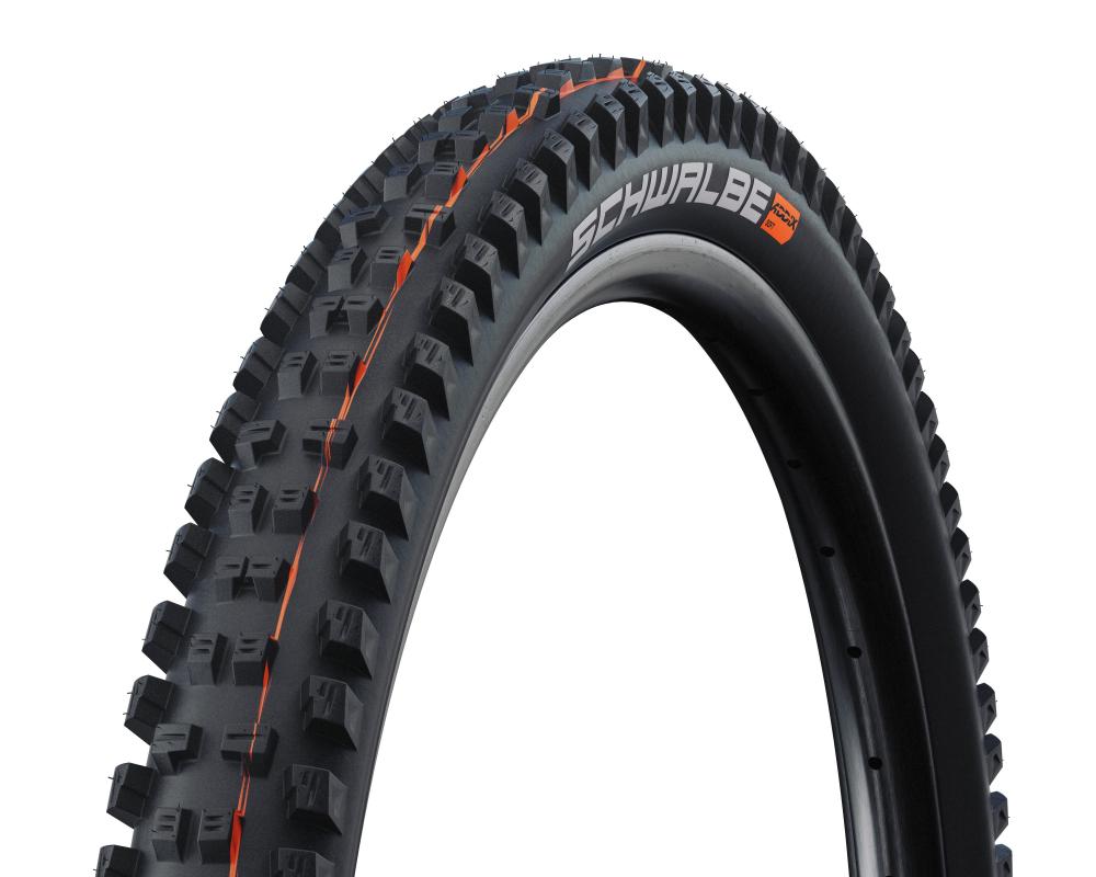Schwalbe Tacky Chan MTB Reifen 27.5x2.40 Zoll, schwarz mit orangen Laufflächen-Details, Super Gravity Addix Soft.