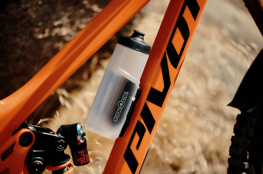 FIDLOCK TWIST BOTTLE 600ml SINGLE Magnet-Flaschenhalterung ohne Bike Base für sicheres & einfaches Handling