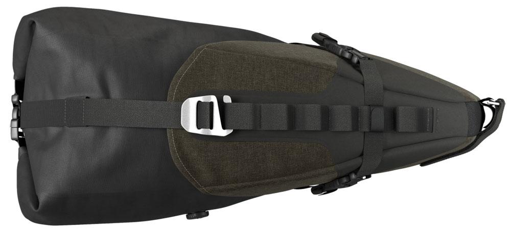 BROOKS Scape Seat Bag Mud Green - wasserdichte Bikepacking-Satteltasche 8 Liter, Holster + herausnehmbarer Drybag