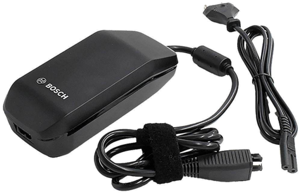 Bosch 2A Charger BPC3200: Kompaktes E-Bike Ladegerät mit EU-Stecker und schwarzem Netzkabel für zuverlässiges Laden.