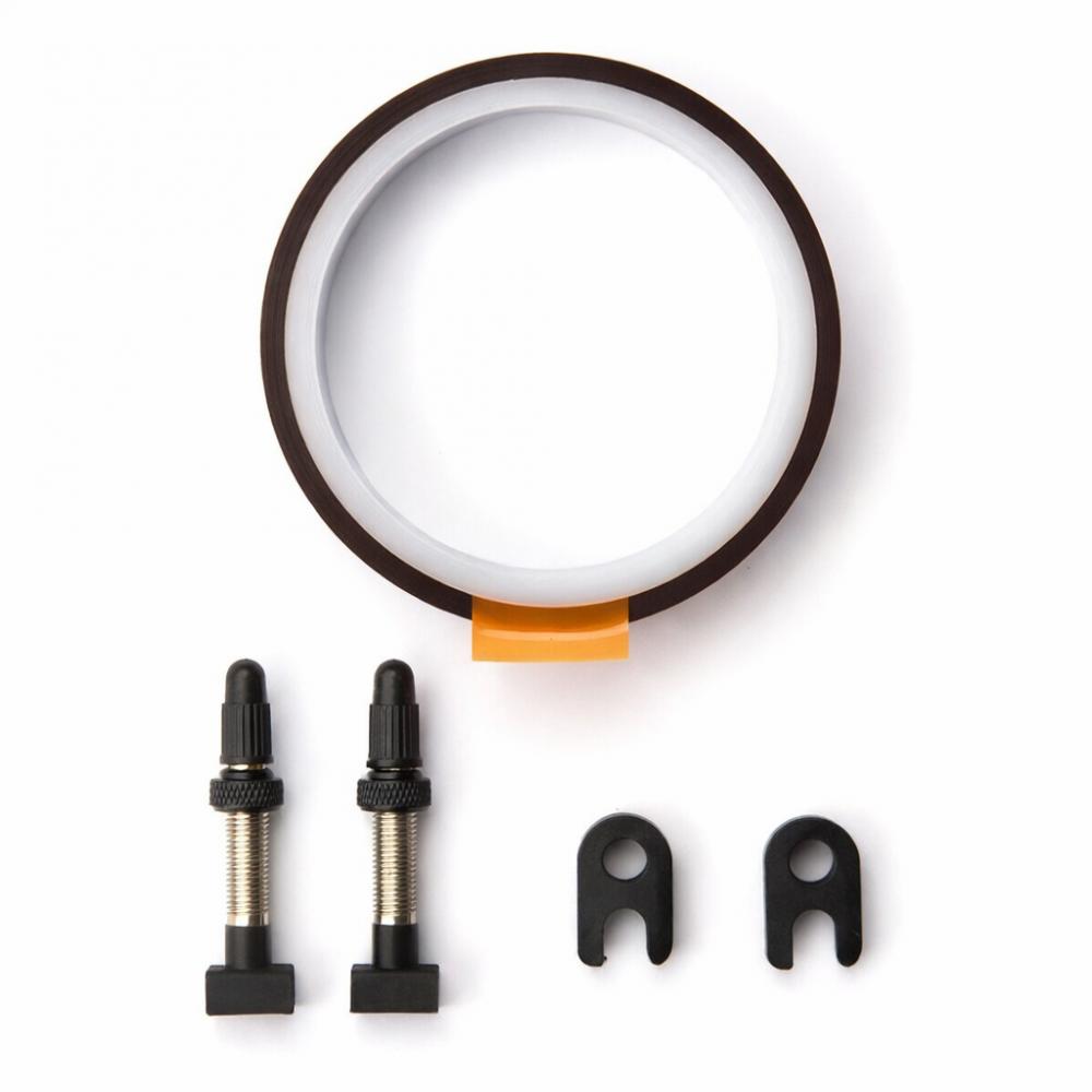 Race Face Tubeless Kit mit 10m x 37mm Felgenband, zwei Ventilen und Zubehör für zuverlässige Dichtung.