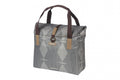 Basil Fahrradshopper Elegance chateau taupe 20-26l. Graue Fahrradtasche mit geometrischem Muster und Tragegriffen.