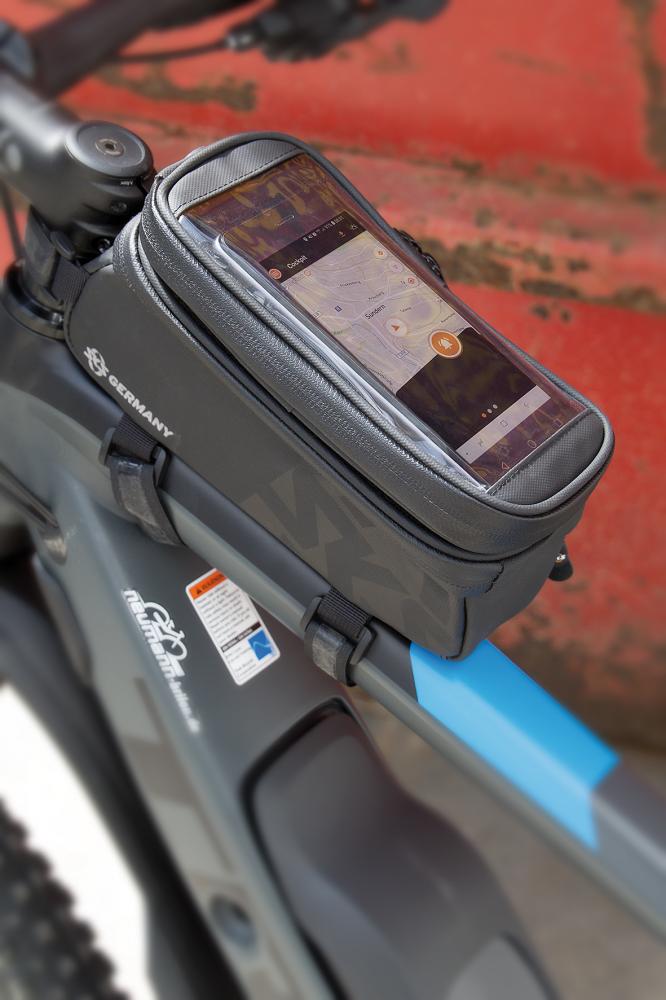 SKS Explorer Smart Oberrohrtasche schwarz für Smartphone, wasserabweisend, ideal für Bikepacking und Touren.