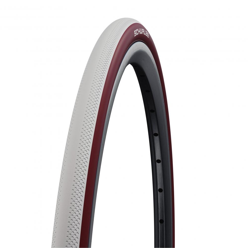 Schwalbe Dunk King Fahrradreifen 26x1.00" weiß-rot faltbar auf Felge, Nahaufnahme.