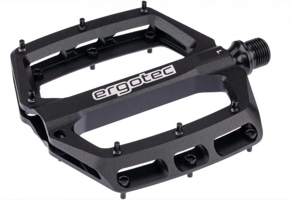 ERGOTEC Pedal EP-P 9/16 Zoll Aluminium CNC schwarz, konkave Trittfläche 105x110mm mit Pins, Nadellager Gleitlager, rutschfest