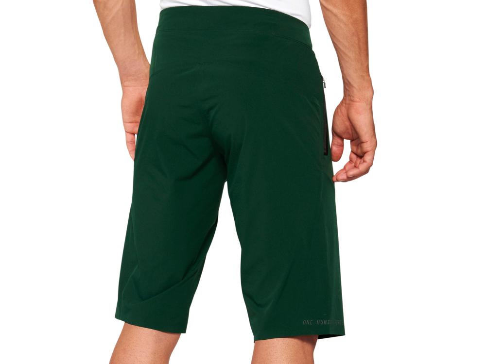 100% Celium Shorts 32" Forest Green - ultraleichte All-Mountain Bikeshorts mit 4-Wege-Stretch
