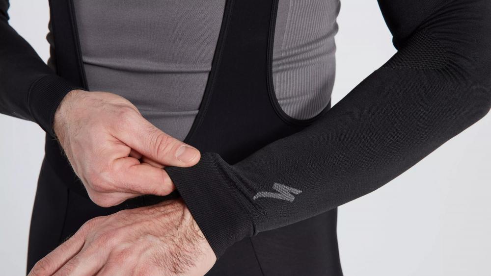 SEAMLESS ARM WARMER BLK XL/XXL - Nahtlose Armwärmer in Schwarz - Bekleidung