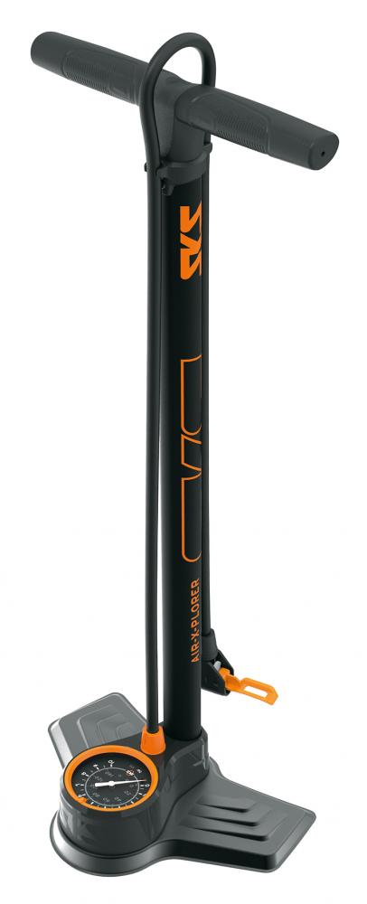 SKS Pumpe AIR-X-PLORER 10.0 Standpumpe mit stabilem Metallfuß - großem Stahlrohr für Drücke bis 10 bar extra langem Hochdruckschlauch und MULTI VALVE-Kopf für alle Ventilarten