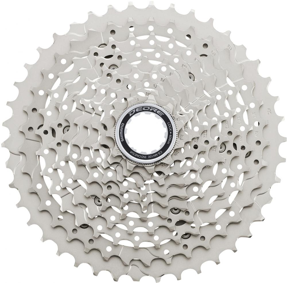 Silberne SHIMANO DEORE CS-M4100 10-fach 11-42Z MTB Kassette für robuste Schaltperformance.