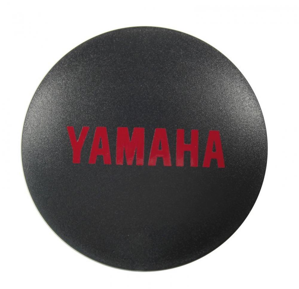 Schwarze Yamaha Abdeckkappe 2015 mit rotem YAMAHA Logo Schriftzug