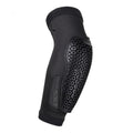 IXS Flow XTG Ellbogenprotektor schwarz, flexibel, mit HexCell-Schutz für Radsport.