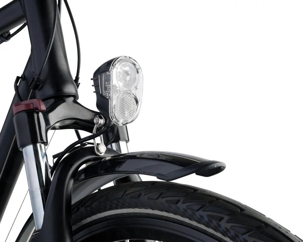 Helles AXA Echo 15 E-Bike LED-Frontlicht am schwarzen Fahrrad, sorgt für optimale Sichtbarkeit.