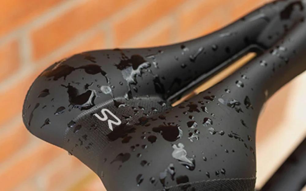 Selle Royal Ellipse Premium Fahrradsattel schwarz, wasserabweisend, mit Wassertropfen, Unisex, atletic.