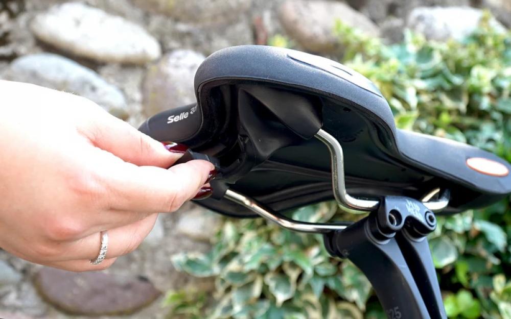 Selle Royal Lookin Athletic Unisex Fahrradsattel, komfortabel für City & Trekking.