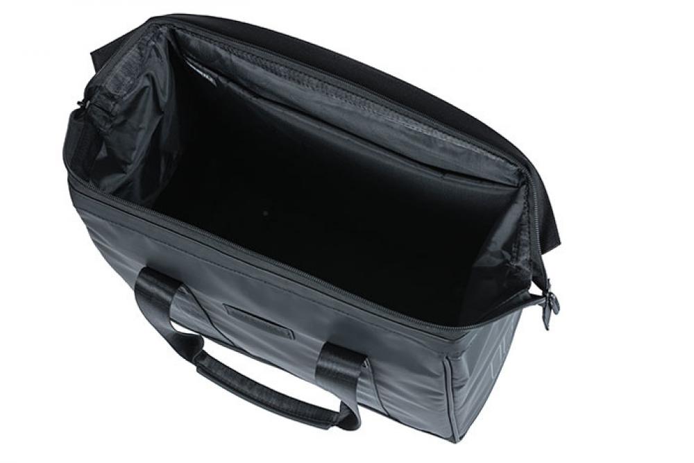 Basil Shoppertasche Grand Tarpaulin schwarz Hook On-System Größe 34x19x35cm 23l