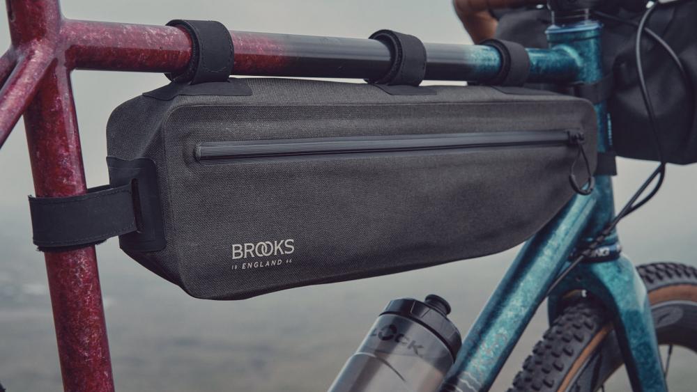 BROOKS Scape Frame Bag Large Black - wasserdichte Rahmentasche 3,5 Liter aus 600D Polyester mit Hypalon-Details - 200 g leicht, 500x60x120 mm