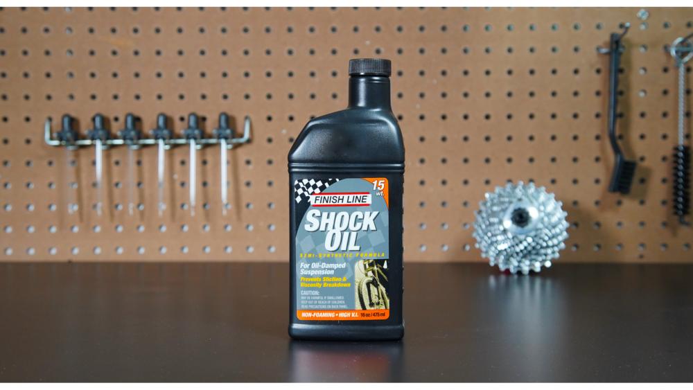 Finish Line Federgabelöl 15WT 470ml - Hochleistungs-Dämpferöl für MTB, optimale Viskosität, schützt Dichtungen und sorgt für geschmeidige Federung