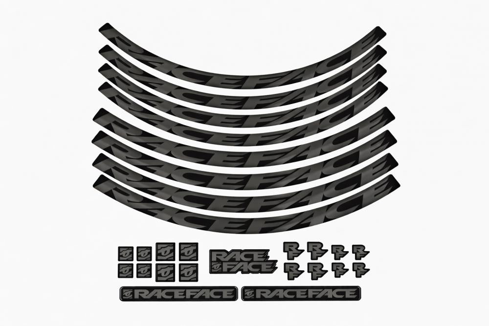 Race Face Next R31 Laufrad Decal Set 29 Zoll schwarz für individuelles Wheel-Design auf weißem Hintergrund.