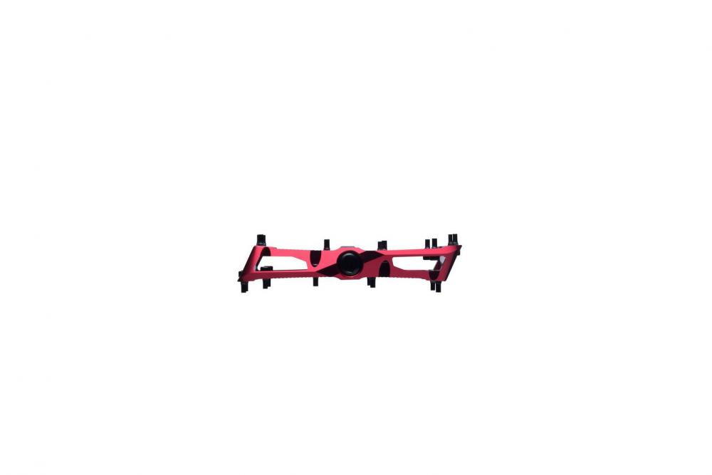 Race Face Turbine Plattform-Pedal in Rot, leichtes Flat-Pedal für präzise Bike-Kontrolle.