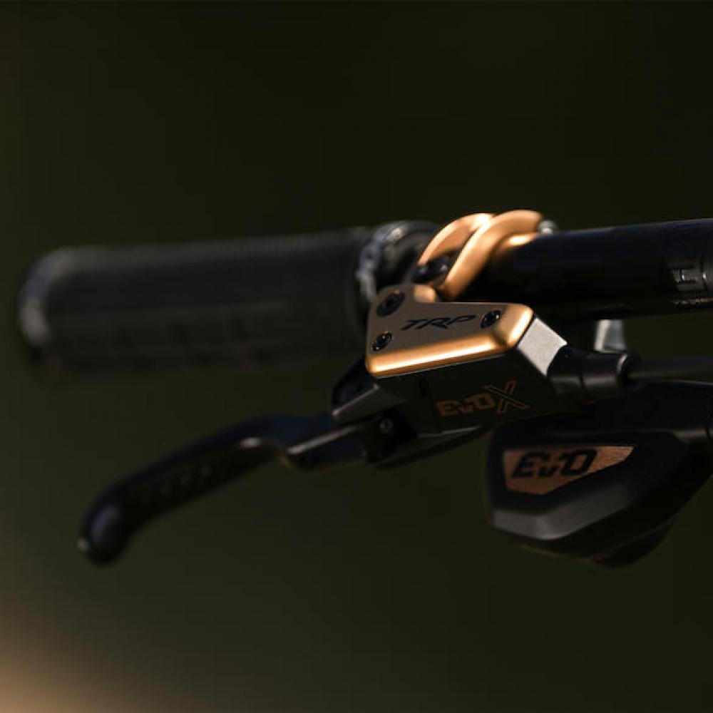 TRP Bremse EVO X HD-M9020 2-Kolben Gold - Bremssattel - TRPnLinks: nur für 1 8 mm starke Bremsscheiben!nFarbe: Gold Gewicht: 289 g VE: 1 St. - Bremsen