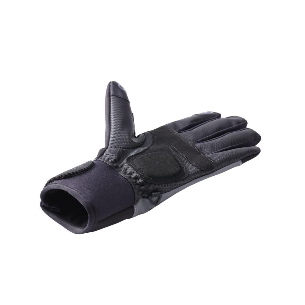 Schwarzer BBB ColdShield Fahrrad-Winterhandschuh reflektierend für warmen Wetterschutz im Winter.