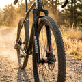 RockShox Rudy Ultimate RaceDay2 Federgabel, glänzend schwarz, für Gravelbikes. Optimale Performance und Kontrolle.