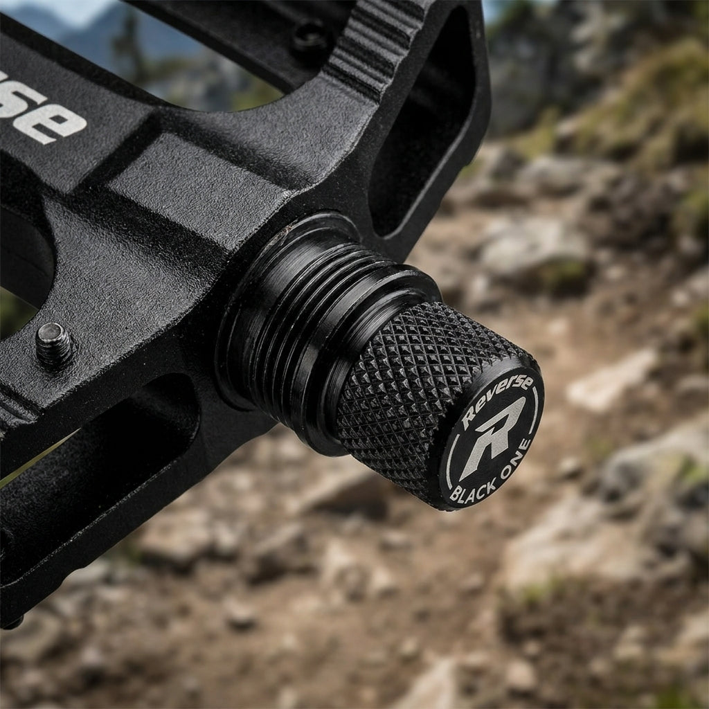 Reverse Pedalmutter Black ONE Pedal ab 05/2016. Präzises Ersatzteil für sichere, langlebige MTB-Pedale. Maximiere Haltbarkeit.