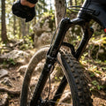 RockShox Isolator Remote Dämpfer Psylo Gold RC A1 für Mountainbike. Präzise Druckstufen- und Rebound-Einstellung.