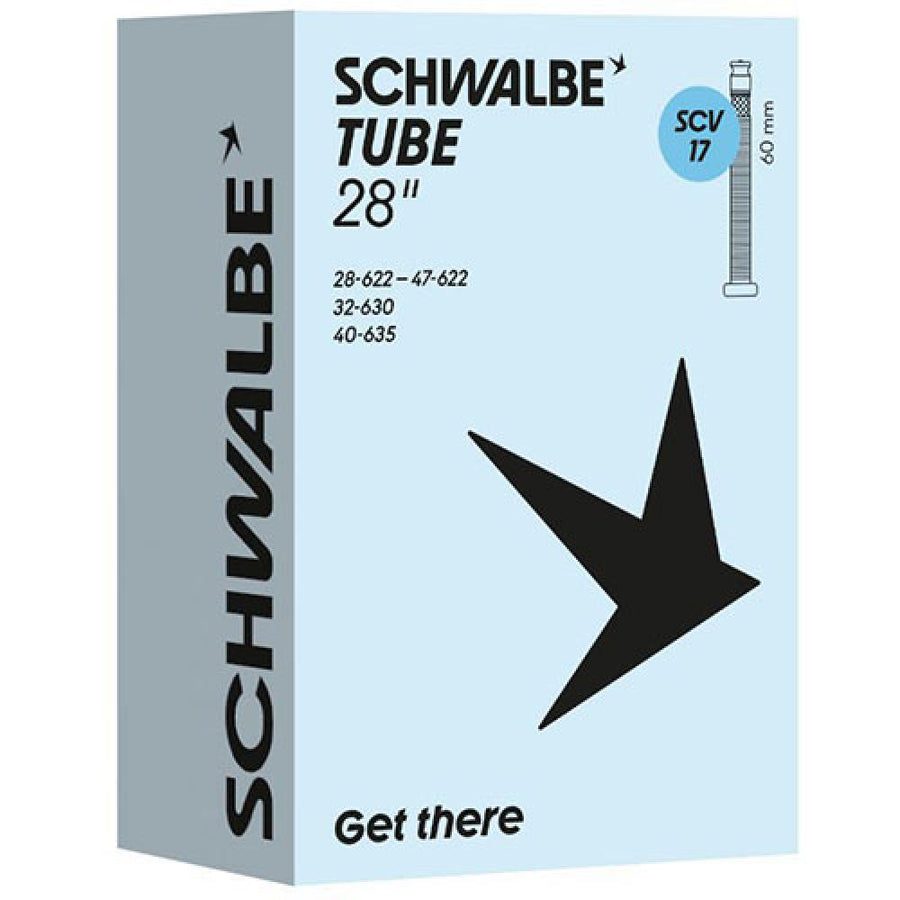 Schwalbe Fahrradschlauch SCV17 28 Zoll (28/47-622)/635 mit 60mm Ventil auf moderner Verpackung.