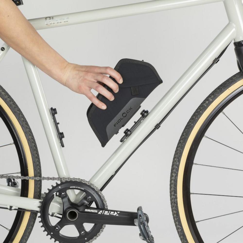 Fidlock Twist Essential Bag M Schwarz Tasche mit Magnet-Mechanischem Flaschenhaltersystem für Fahrradrahmen