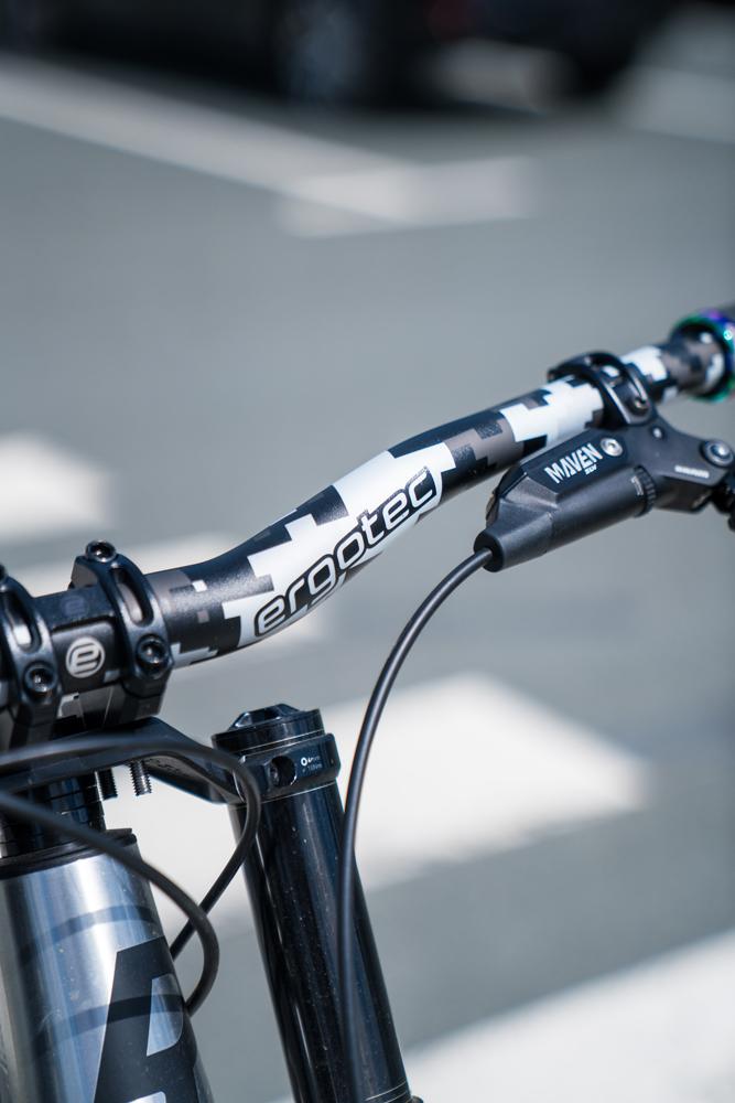 Ergotec Riser Bar 30 Pixel Edition - MTB-Lenker 800mm AL 7050 T76