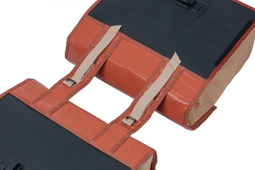 Basil Doppeltasche Urban Load RED 46x40x17 cm 48l - Doppelpacktasche