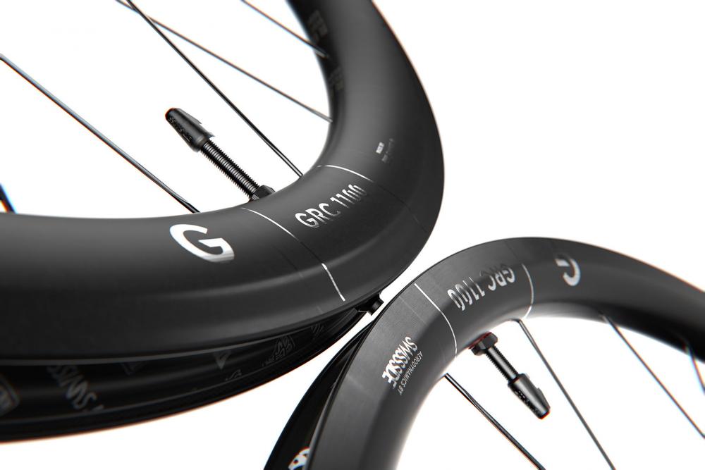 DT Swiss Laufrad GRC 1100 DICUT 29" 622 x 50 mm Schwarz - leichtes Gravel-Carbonrad
