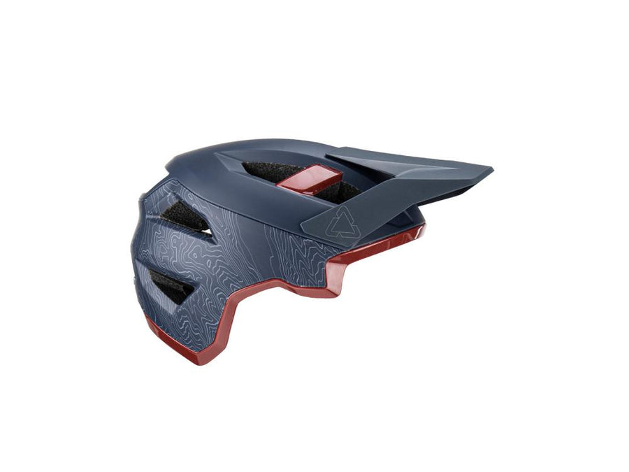 Leatt MTB All Mountain 3.0 Fahrradhelm in Shadow-Blau mit topografischem Muster und roten Akzenten.