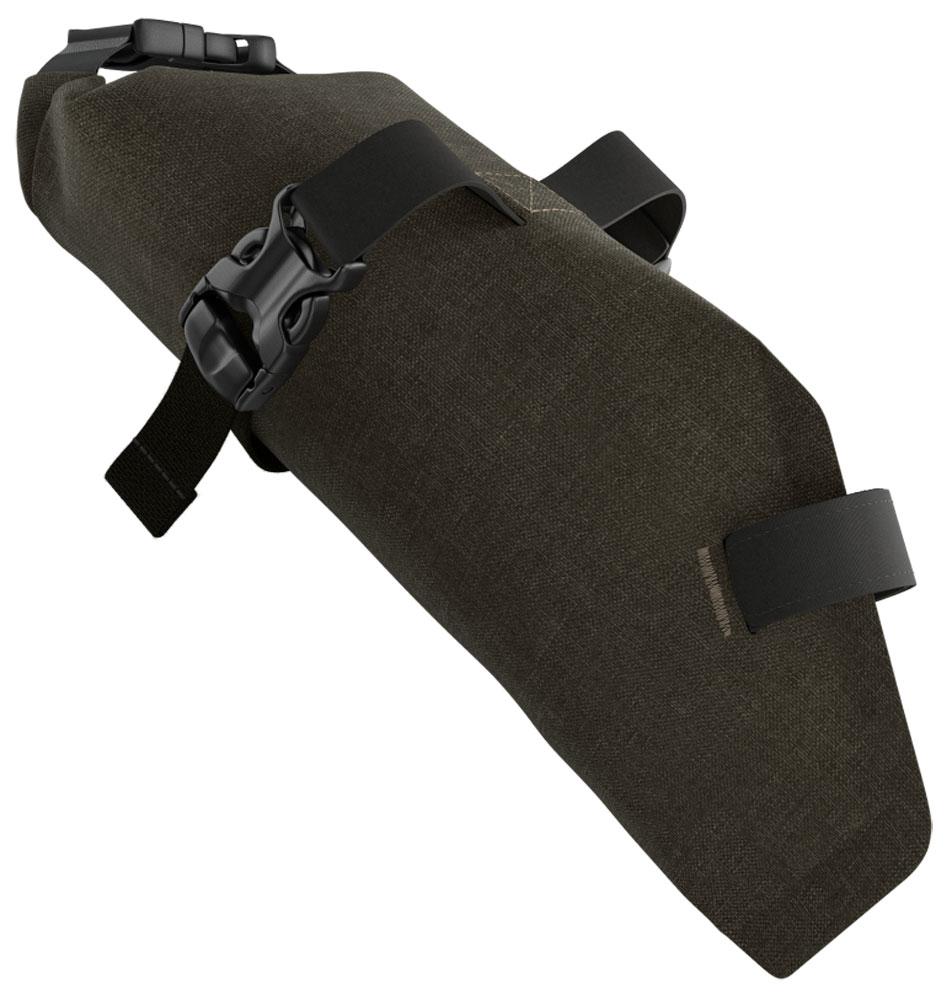 BROOKS Scape Saddle Roll Bag Mud Green - kompakte wasserdichte Satteltasche 1 Liter mit Rollverschluss & Riemenbefestigung - ideal für Gravel & Bikepacking