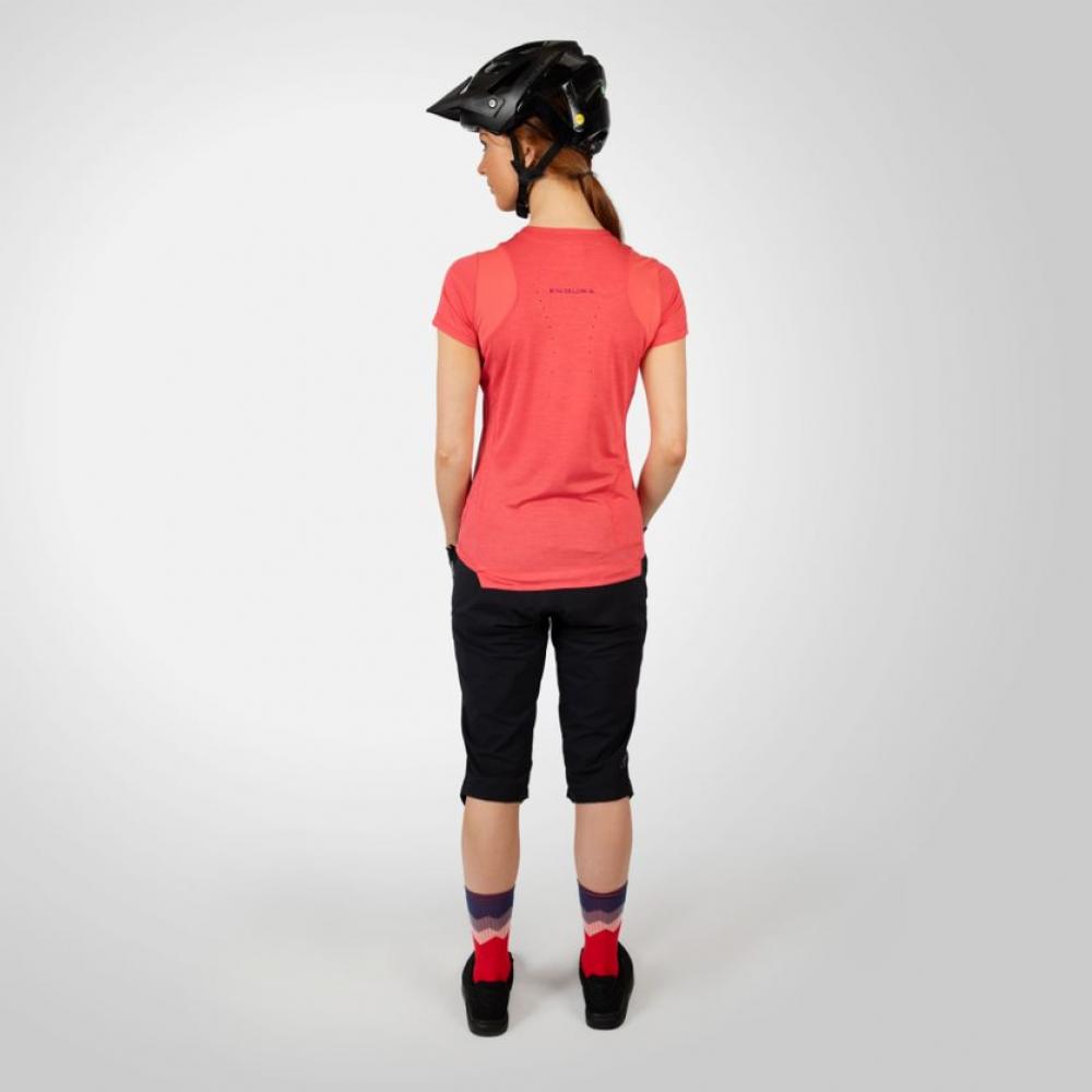 Endura Damen Hummvee Lite 3/4 Leichte 3/4-Hose für wärmere Tage schwarz Größe XS