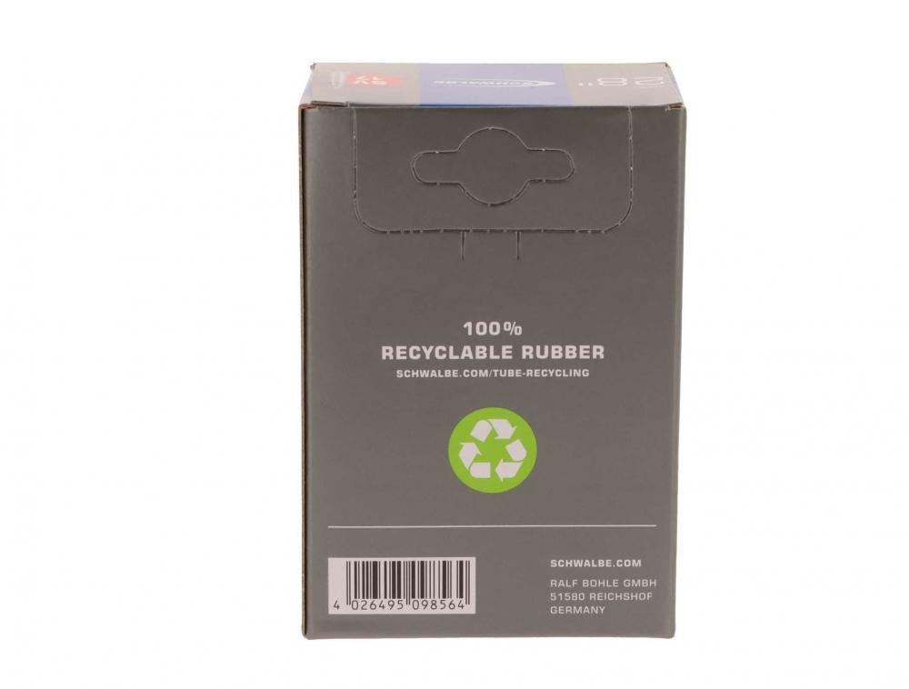 Rückseite der Schwalbe SV17 Schlauch 2er-Set Packung für 28 Zoll Trekkingräder, Sclaverand-Ventil, recycelbares Gummi.