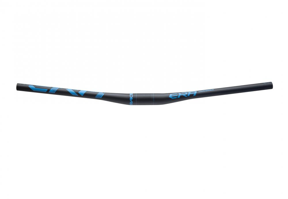 Race Face Era Carbon Riser Lenker, 35.0, 780x20mm, blau/schwarz - präzise Kontrolle & geringes Gewicht