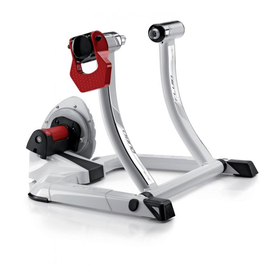 ELITE Qubo Fluid Rollentrainer - leiser Trainer mit progressivem Widerstand