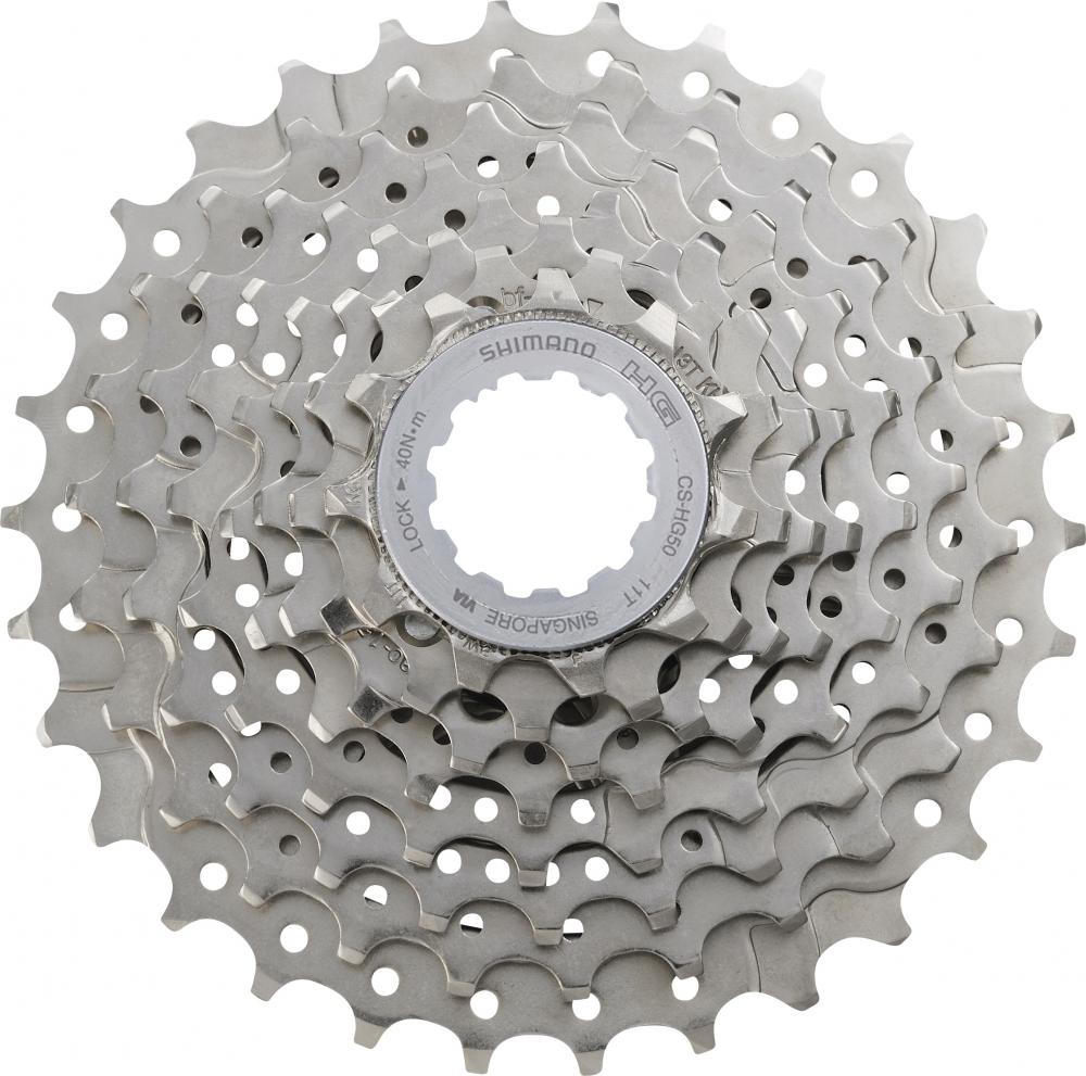 Shimano Claris CS-HG50 8-fach Kassette, Abstufung 11-28 Zähne, silberne Fahrrad-Ritzelgruppe in der Frontalansicht.