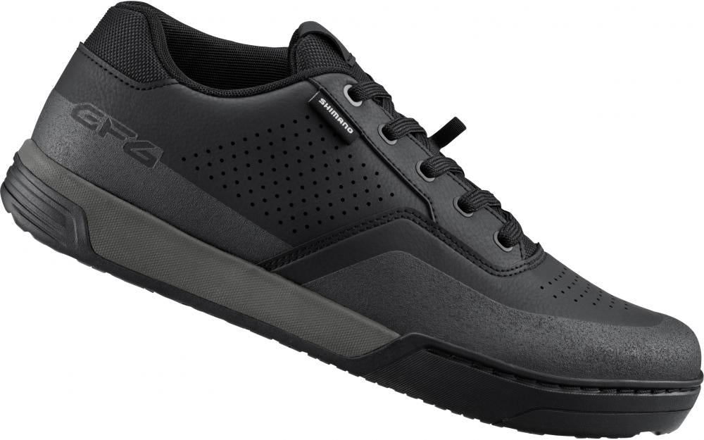 Schwarze Shimano GF600 MTB Flatpedal Fahrradschuhe für Herren und Damen.